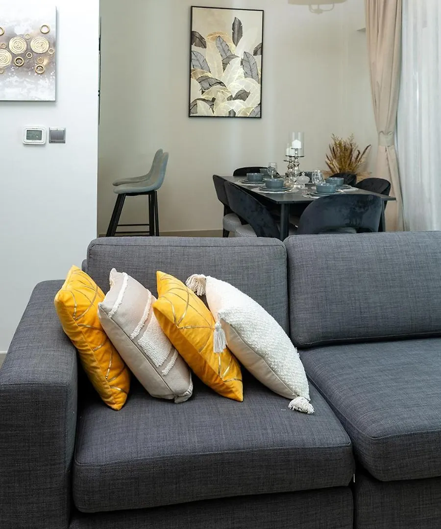 2Br Apartment In Dubai In Jvc Near Circle Mall